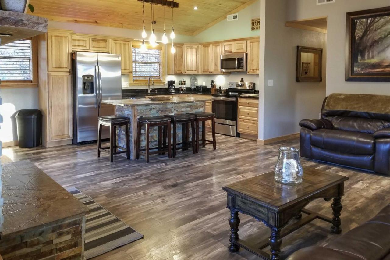 סביירוויל Secluded Cabin With Hot Tub, 3 Mi To Pigeon Forge! מראה חיצוני תמונה