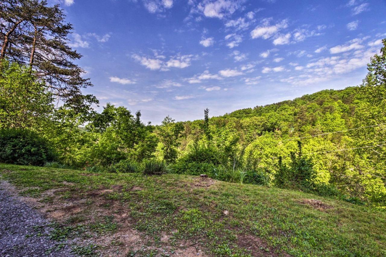 סביירוויל Secluded Cabin With Hot Tub, 3 Mi To Pigeon Forge! מראה חיצוני תמונה