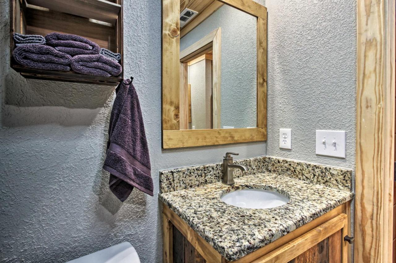 סביירוויל Secluded Cabin With Hot Tub, 3 Mi To Pigeon Forge! מראה חיצוני תמונה