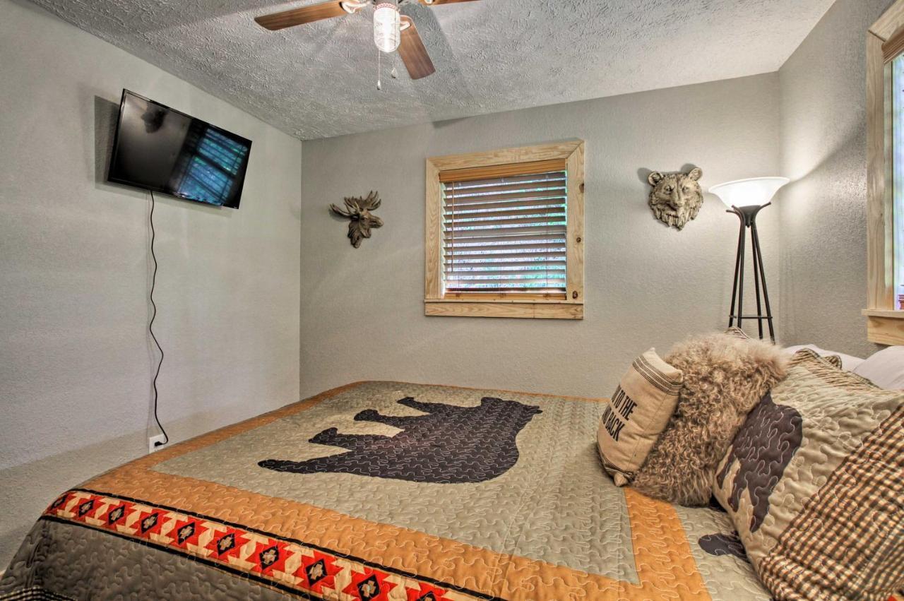 סביירוויל Secluded Cabin With Hot Tub, 3 Mi To Pigeon Forge! מראה חיצוני תמונה